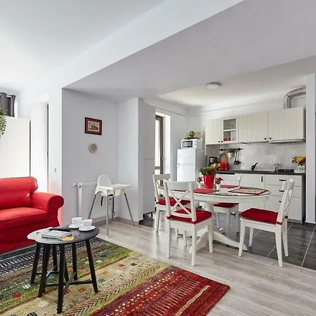 George Apartment *